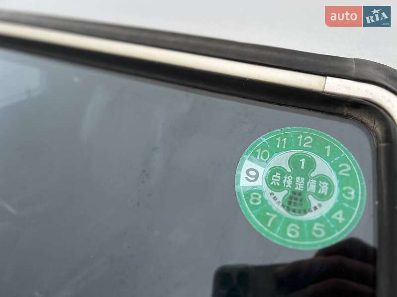 Седан Toyota Corolla 1984 в Овідіополі