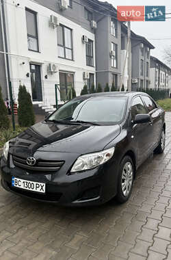 Седан Toyota Corolla 2008 в Ужгороді