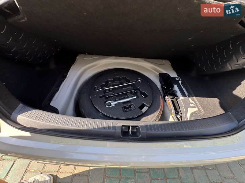 Седан Toyota Corolla 2019 в Одесі