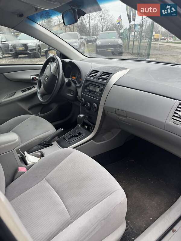 Седан Toyota Corolla 2007 в Полонном