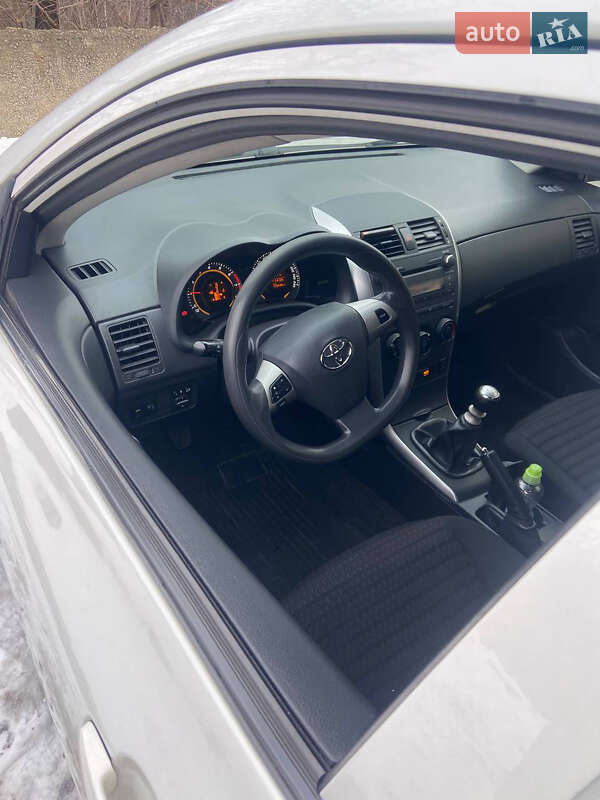 Седан Toyota Corolla 2012 в Белой Церкви фото 14 Седан Toyota Corolla 2012 в Белой Церкви