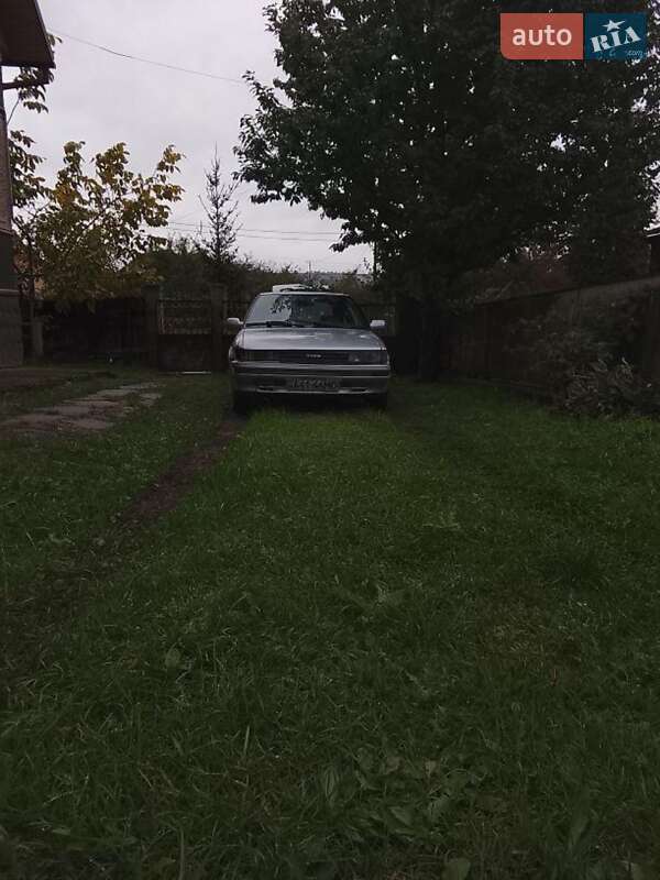 Ліфтбек Toyota Corolla 1988 в Рідківцях