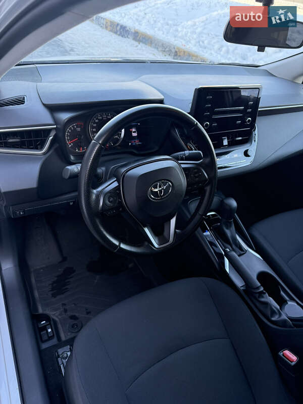 Седан Toyota Corolla 2020 в Києві