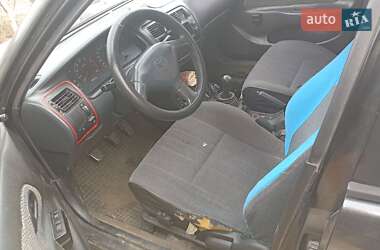 Седан Toyota Corolla 1994 в Одесі