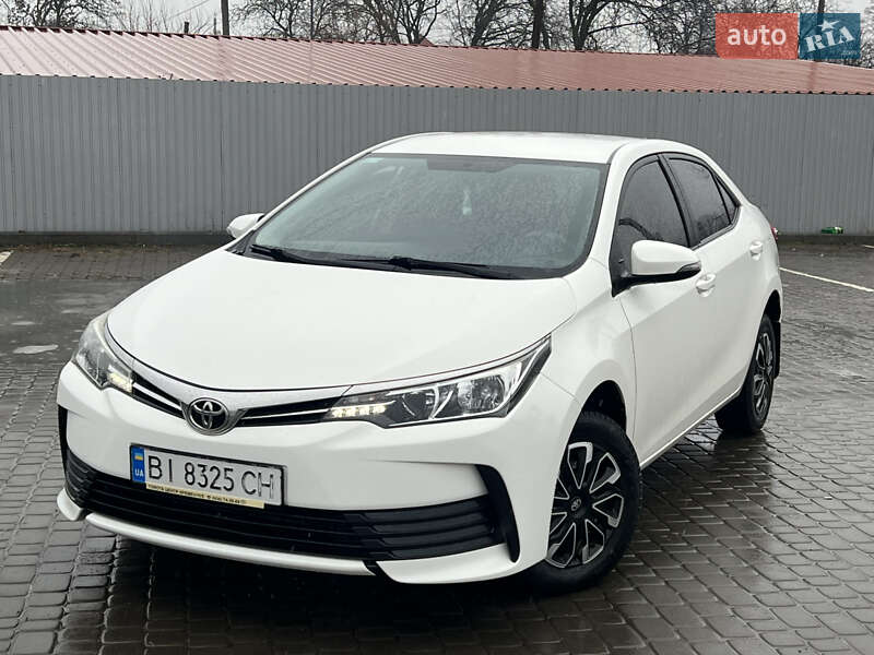 Седан Toyota Corolla 2016 в Кременчуге фото Седан Toyota Corolla 2016 в Кременчуге