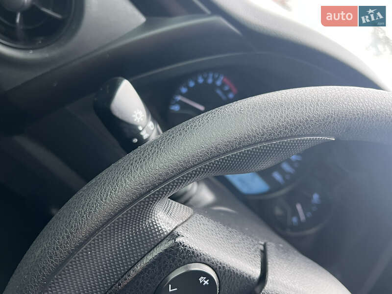 Седан Toyota Corolla 2016 в Кременчуге фото 16 Седан Toyota Corolla 2016 в Кременчуге