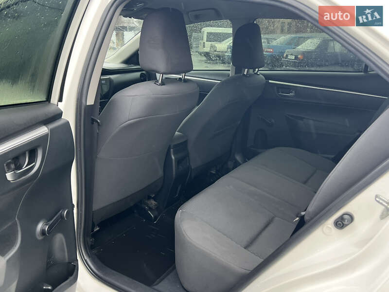 Седан Toyota Corolla 2016 в Кременчуге фото 20 Седан Toyota Corolla 2016 в Кременчуге