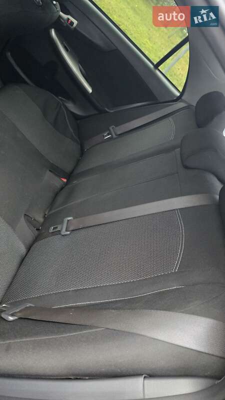 Седан Toyota Corolla 2008 в Киеве