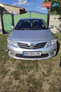 Седан Toyota Corolla 2011 в Сумах