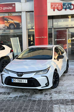 Седан Toyota Corolla 2022 в Тернополі