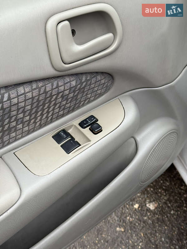 Седан Toyota Corolla 2001 в Запорожье