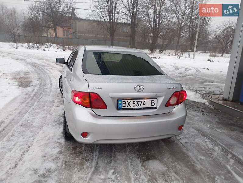Седан Toyota Corolla 2008 в Кам'янець-Подільському