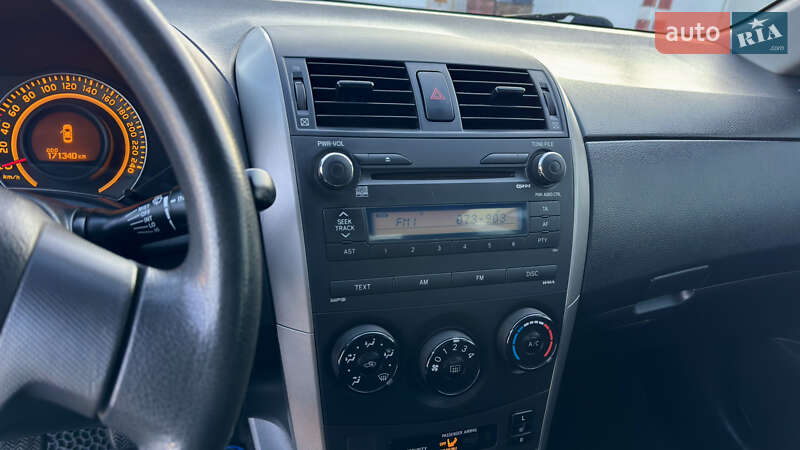 Седан Toyota Corolla 2008 в Кременчуге