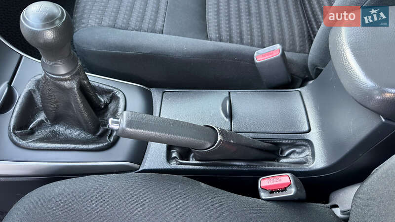 Седан Toyota Corolla 2008 в Кременчуге