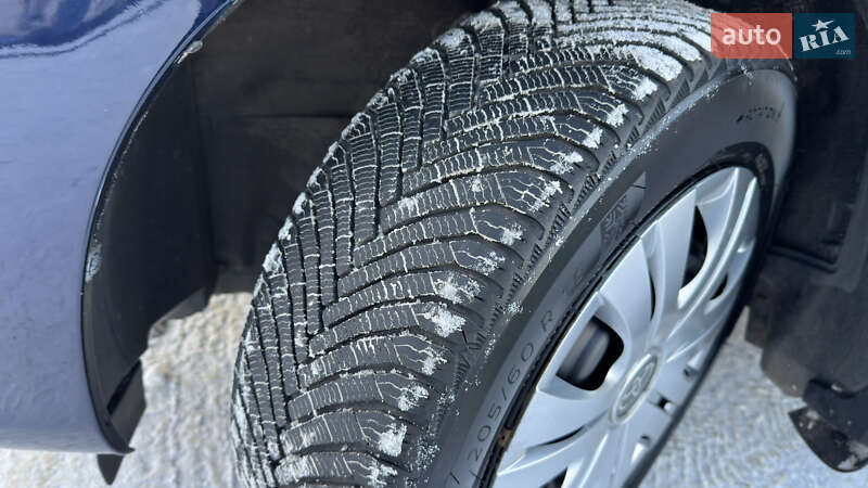 Седан Toyota Corolla 2008 в Кременчуге