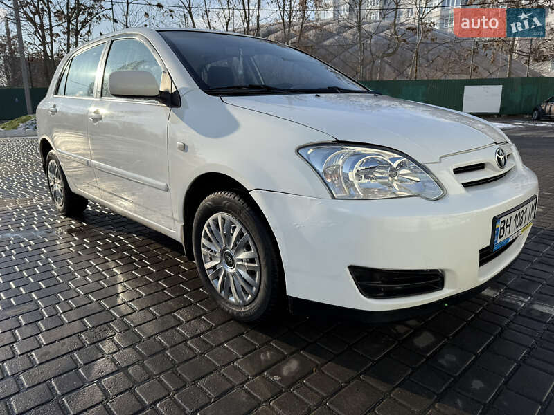 Хэтчбек Toyota Corolla 2005 в Одессе