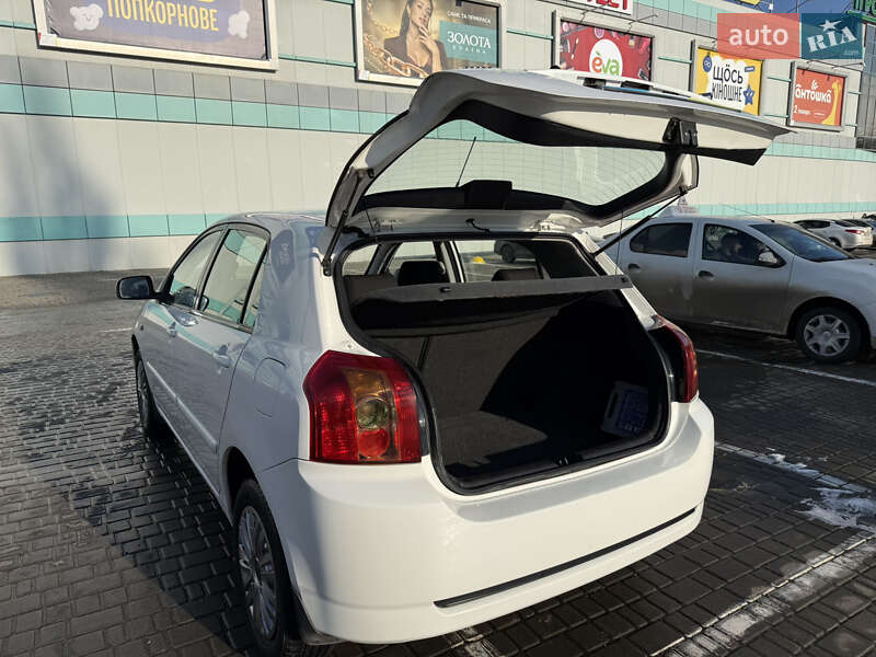 Хэтчбек Toyota Corolla 2005 в Одессе