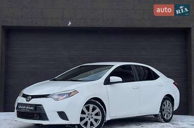 Седан Toyota Corolla 2016 в Миколаєві