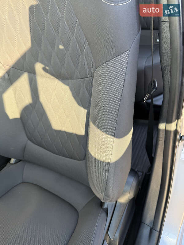 Седан Toyota Corolla 2019 в Буче