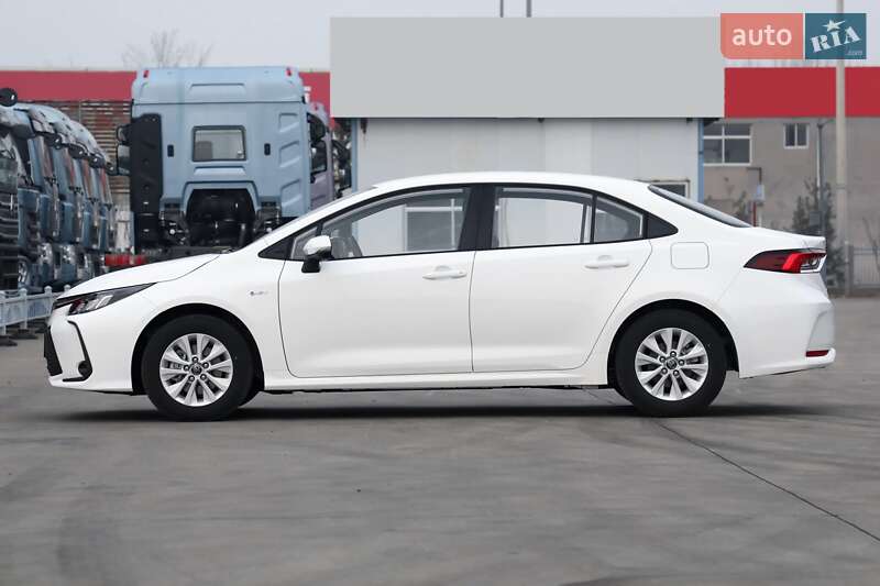 Седан Toyota Corolla 2025 в Киеве