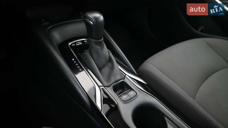 Седан Toyota Corolla 2021 в Киеве