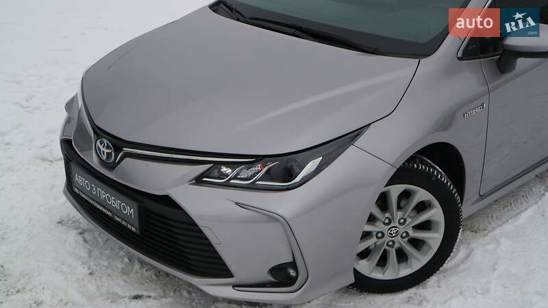 Седан Toyota Corolla 2021 в Киеве