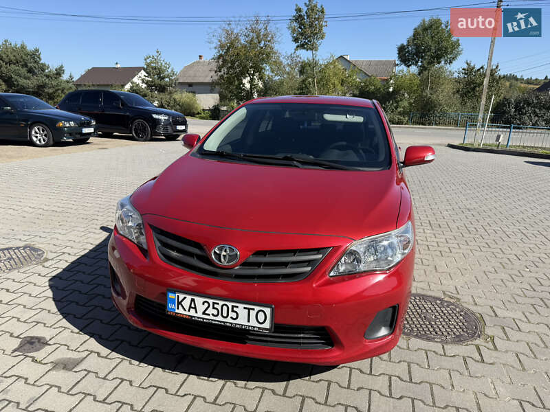 Седан Toyota Corolla 2012 в Львове фото 17 Седан Toyota Corolla 2012 в Львове