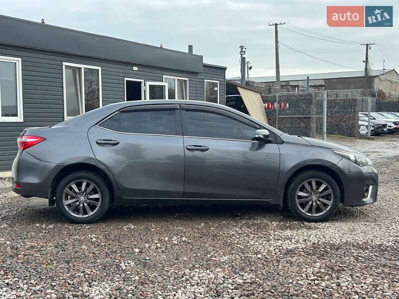 Седан Toyota Corolla 2016 в Одессе