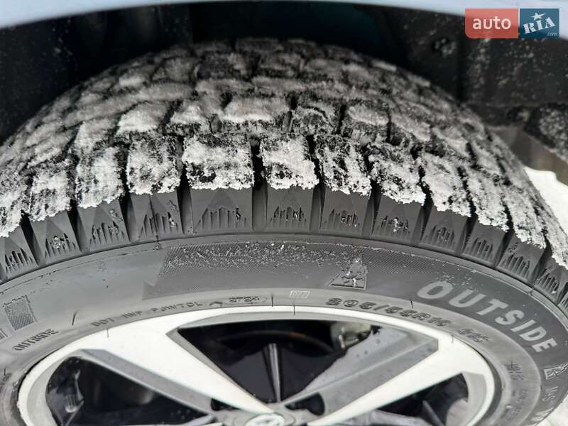 Седан Toyota Corolla 2024 в Киеве фото 20 Седан Toyota Corolla 2024 в Киеве