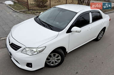 Седан Toyota Corolla 2012 в Дніпрі