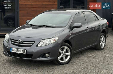 Седан Toyota Corolla 2008 в Ужгороді
