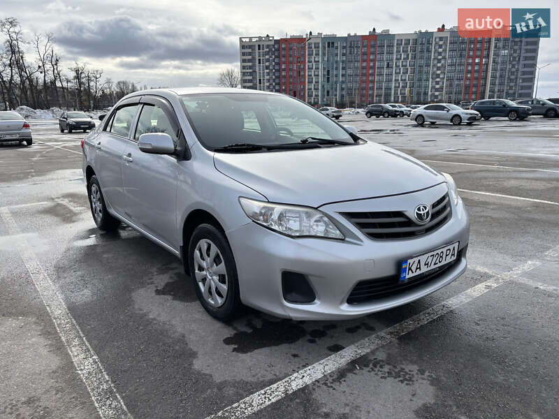 Седан Toyota Corolla 2011 в Киеве фото 5 Седан Toyota Corolla 2011 в Киеве