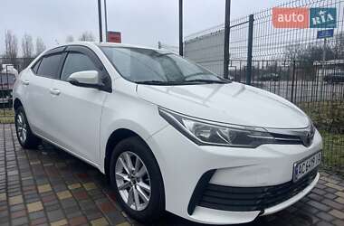 Седан Toyota Corolla 2017 в Николаеве