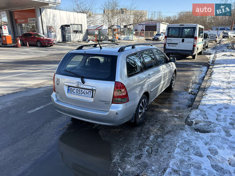 Универсал Toyota Corolla 2004 в Львове