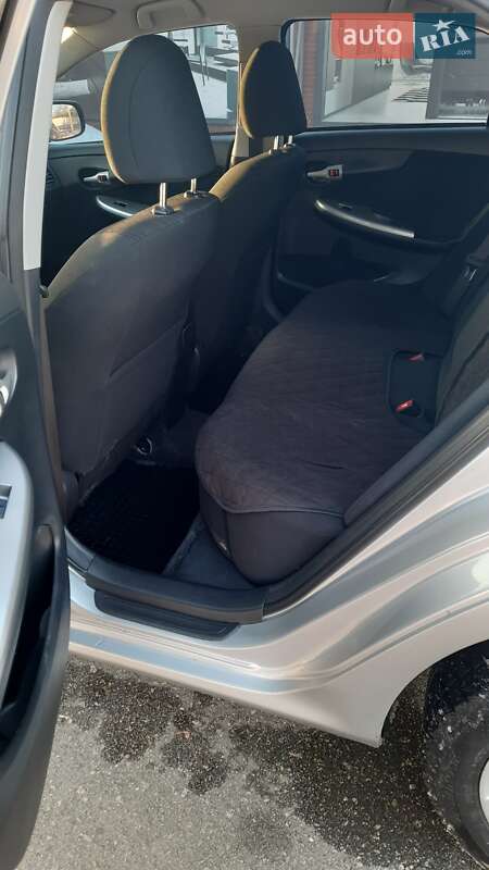 Седан Toyota Corolla 2008 в Києві