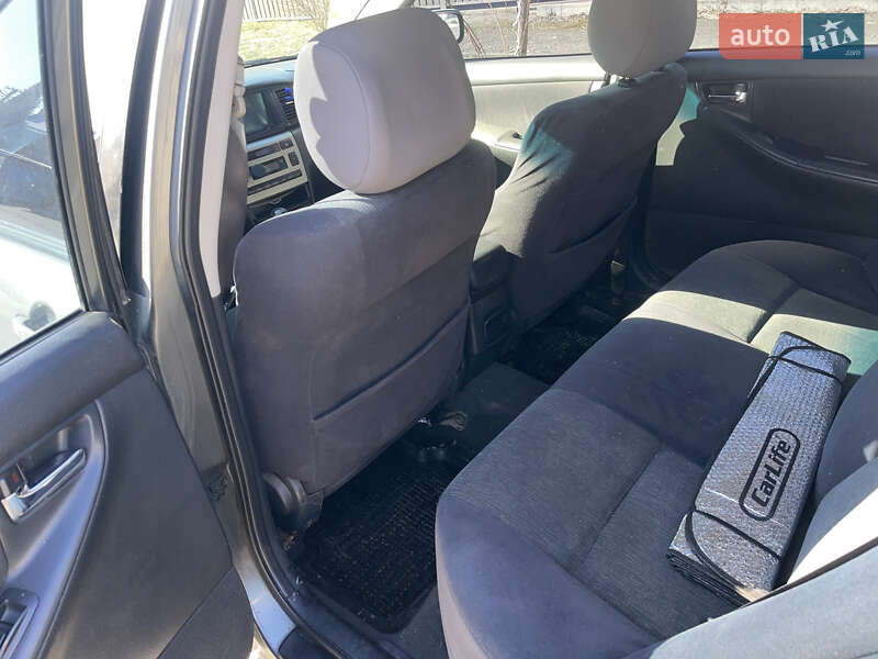 Седан Toyota Corolla 2002 в Львове фото 13 Седан Toyota Corolla 2002 в Львове