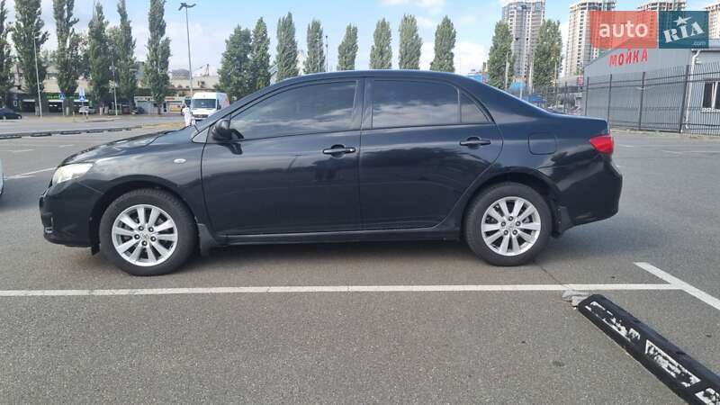Седан Toyota Corolla 2007 в Киеве