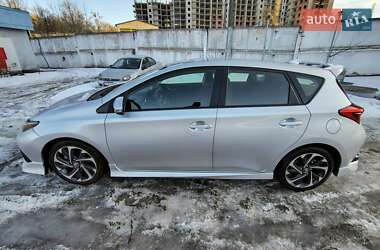 Хетчбек Toyota Corolla 2016 в Києві