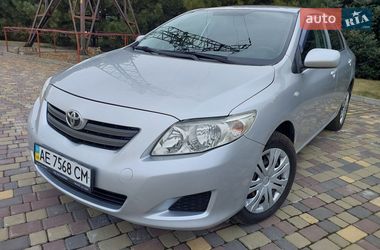Седан Toyota Corolla 2008 в Днепре