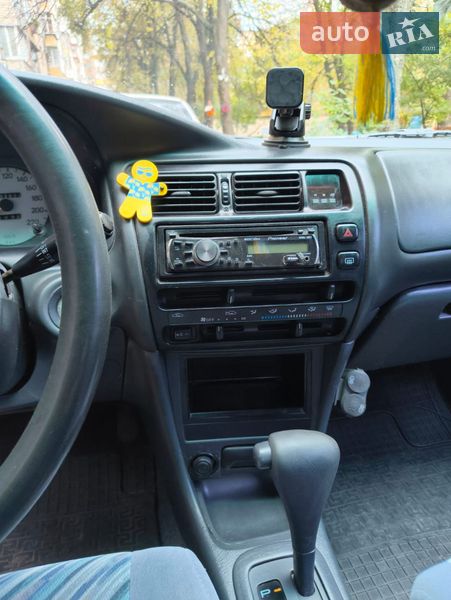 Хэтчбек Toyota Corolla 1996 в Киеве