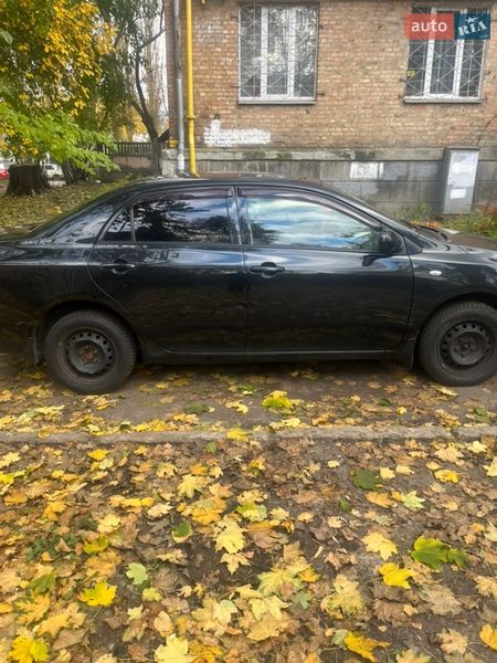 Седан Toyota Corolla 2009 в Дубно
