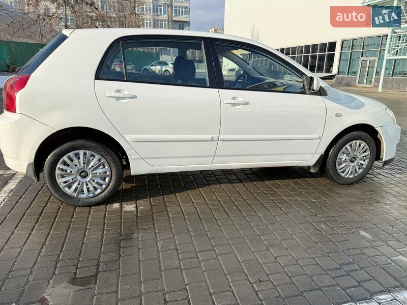 Хетчбек Toyota Corolla 2005 в Одесі