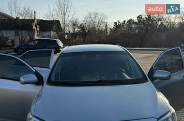 Седан Toyota Corolla 2009 в Львове