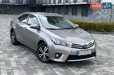 Седан Toyota Corolla 2013 в Мукачево