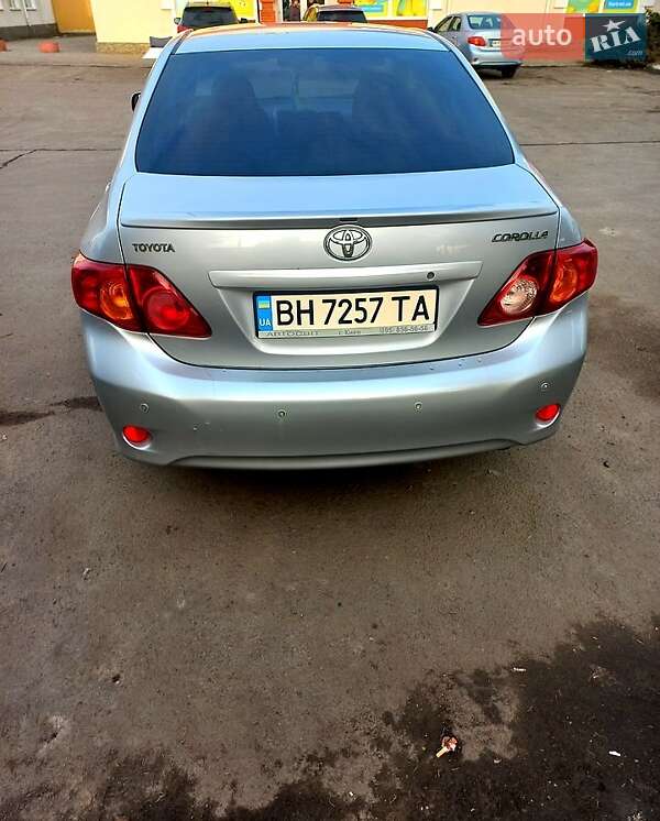 Седан Toyota Corolla 2008 в Подольске