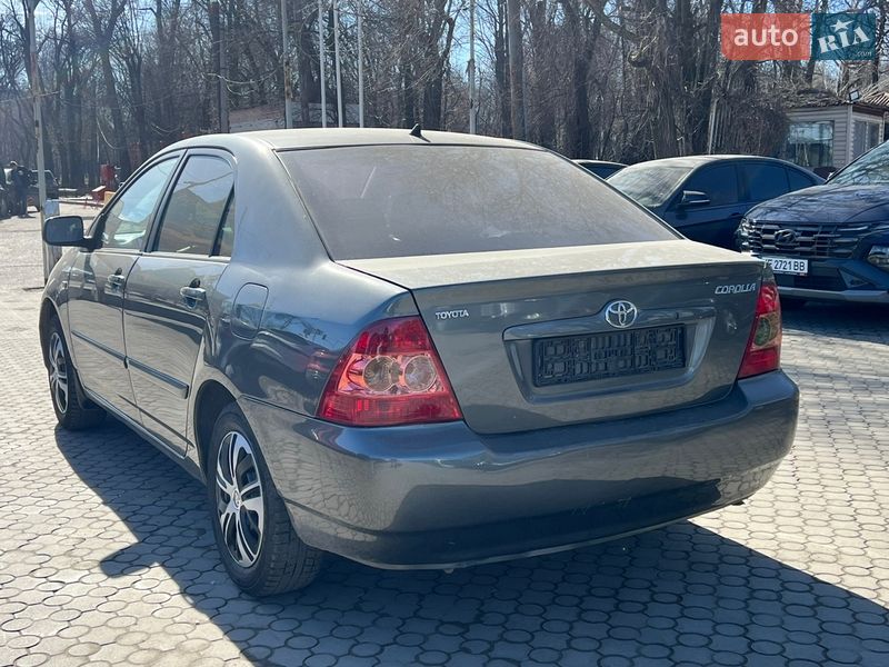 Седан Toyota Corolla 2006 в Днепре