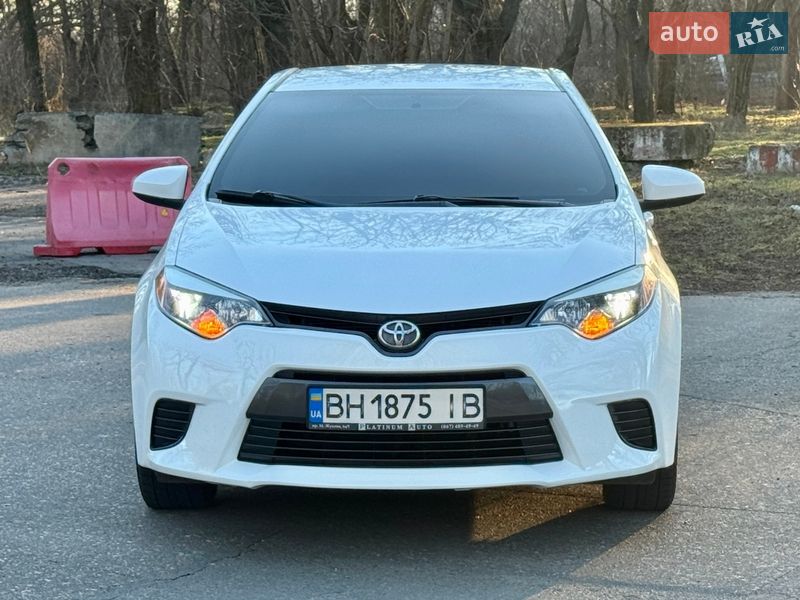 Седан Toyota Corolla 2015 в Одессе