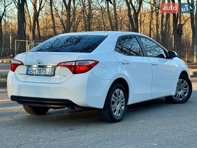 Седан Toyota Corolla 2015 в Одессе