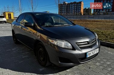 Седан Toyota Corolla 2008 в Софіївській Борщагівці