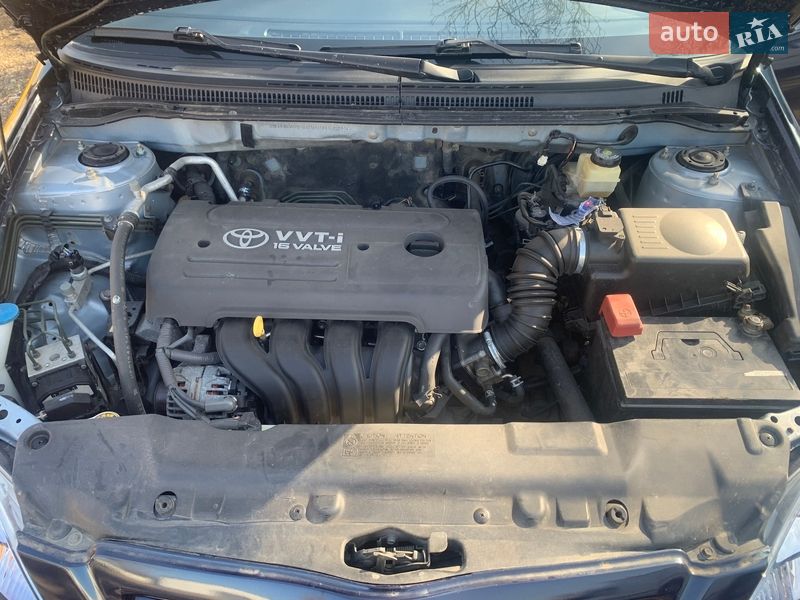 Хэтчбек Toyota Corolla 2005 в Одессе